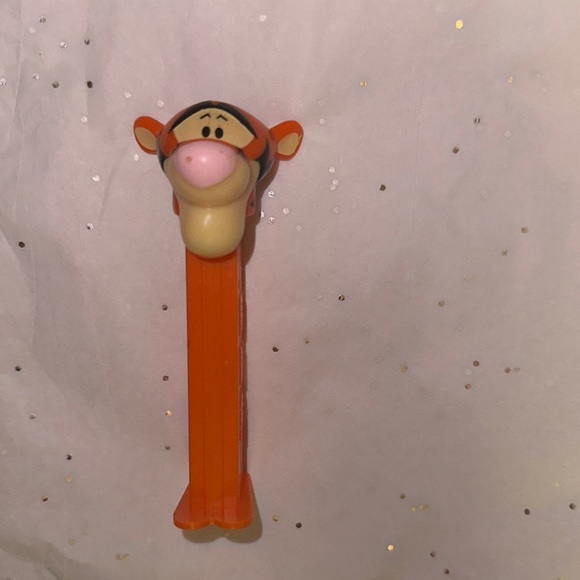 Vintage Disney Pez Candy Dispenser Tigger, Footed, Cleaned. - Picture 1 of 3